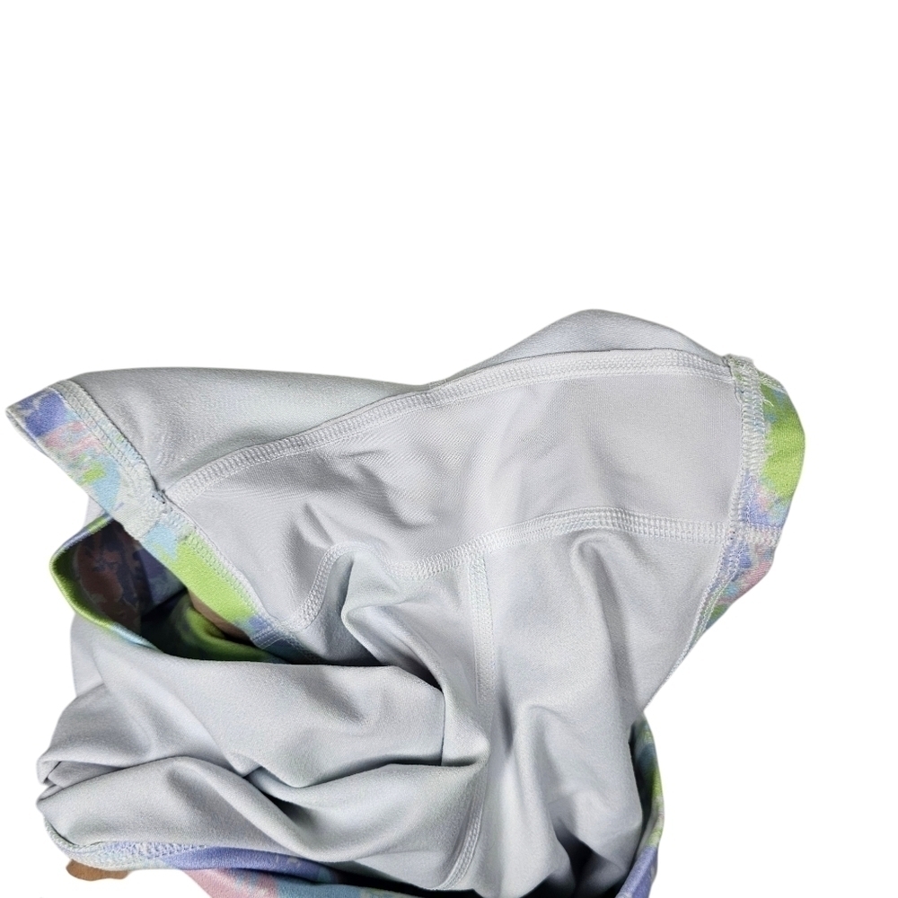 FLEO Vibrant Heat Power High Rise Shorts - Picture 5 of 5